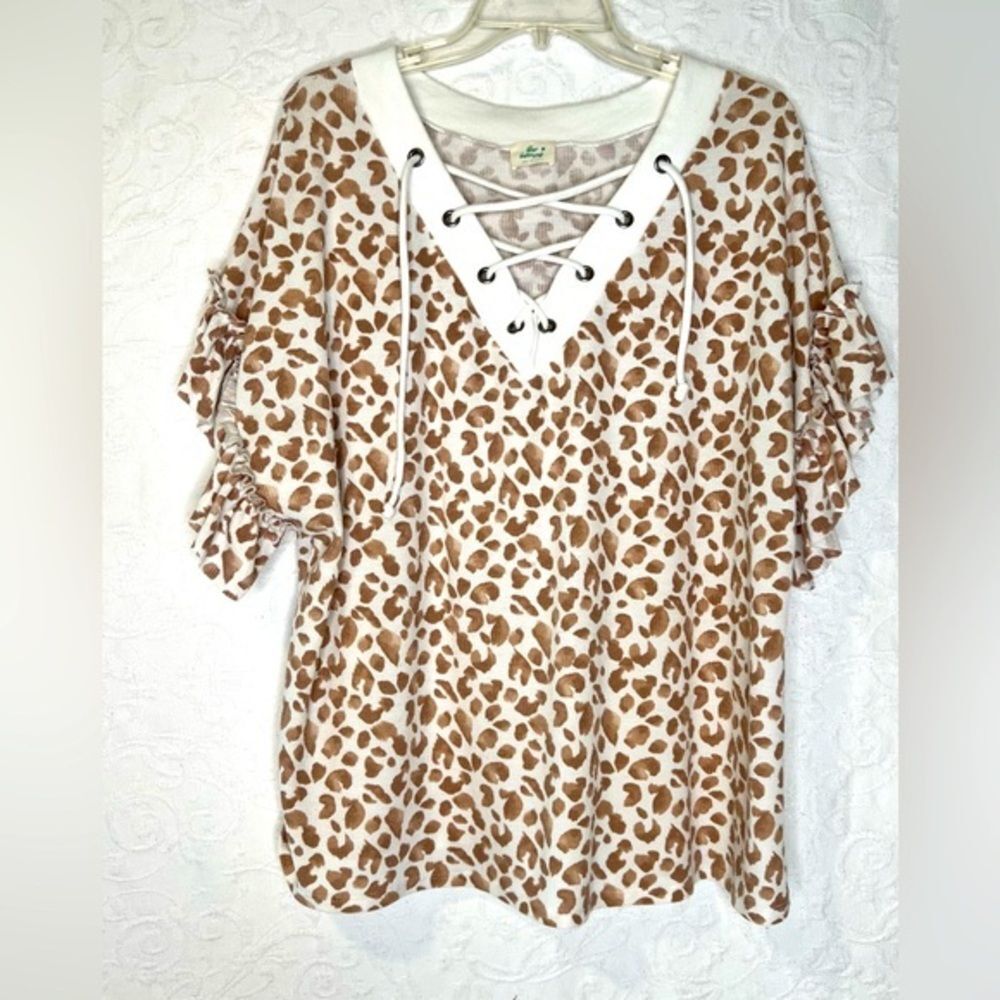 Animal Print 3X V-Neck Soft Stretchy Lace-Up Top in Tan & White for Spring Summer