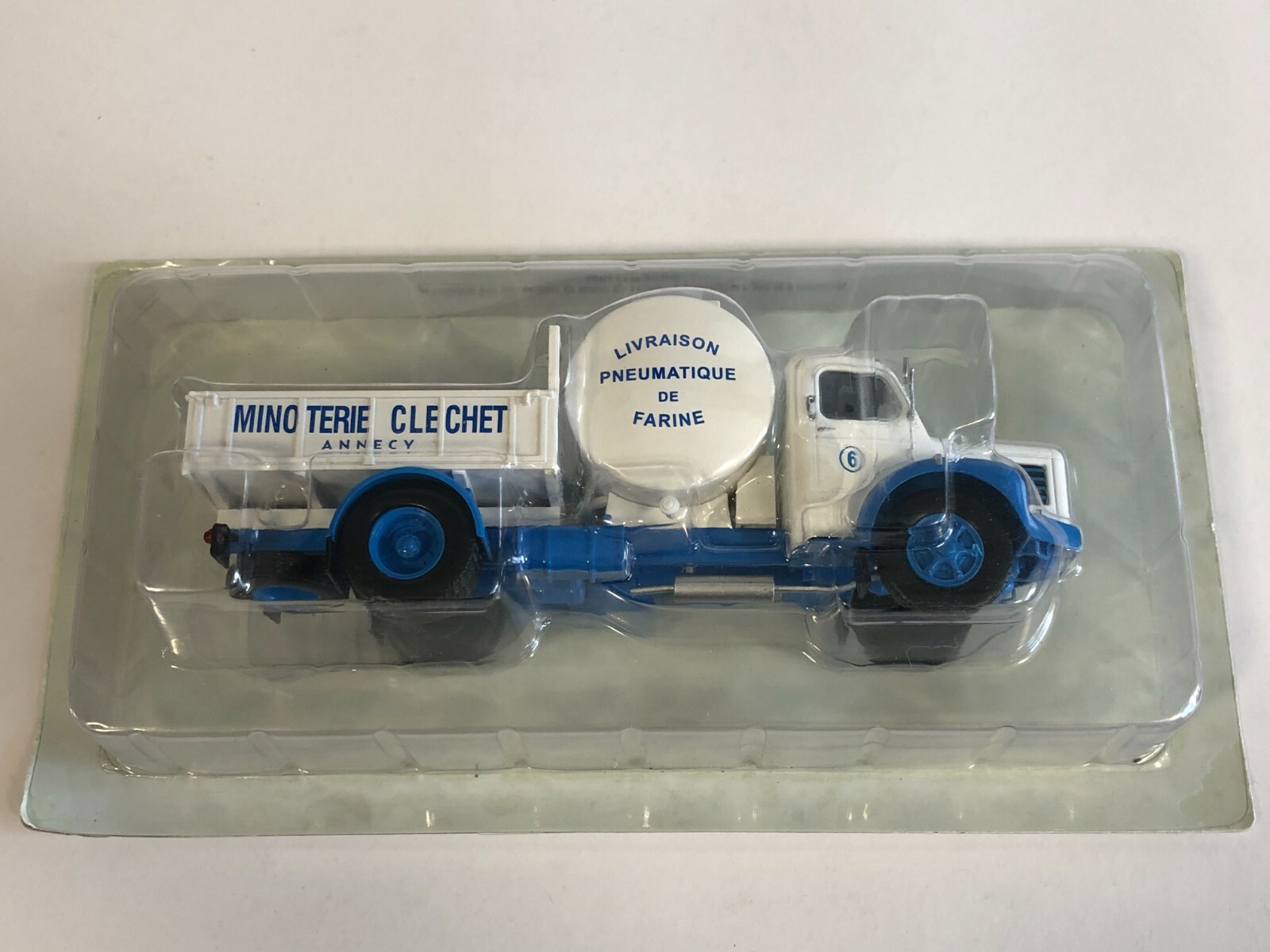 Camion miniature Berliet GLR8 M2 Minoterie Clechet IXO Hachette 1/43 en métal