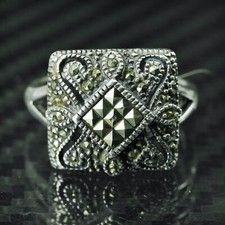 Size 7, vintage sterling silver 925 statement ring with cluster marcasite