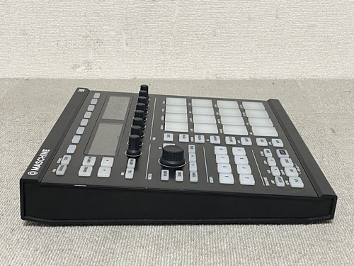Native Instruments MASCHINE MK2 Groove Production Studio MIDI Controller Used - Picture 15 of 21