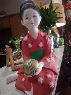 House of Global Art Hakata Doll - Japanese Geisha - 12 in. x 6 in. x 6 in.