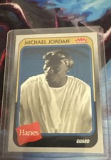 2018-19 Fleer Hanes Michael Jordan 30th Anniversary Trading Cards 16