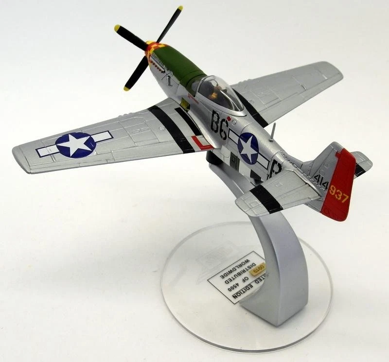 Corgi 1/72 AA32208 North American P-51D Mustang 41-4937 Gentlemen Jim FG 1944 - Image 4 of 4