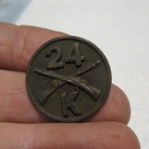 VINTAGE WW1 ERA US MILITARY TUNIC COLLAR PIN 24TH REGIMENT COMPANY K