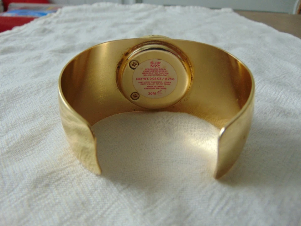 Sarah Jessica Parker SJP New York Sparkle cuff solid perfume compact front - Image 3 of 4