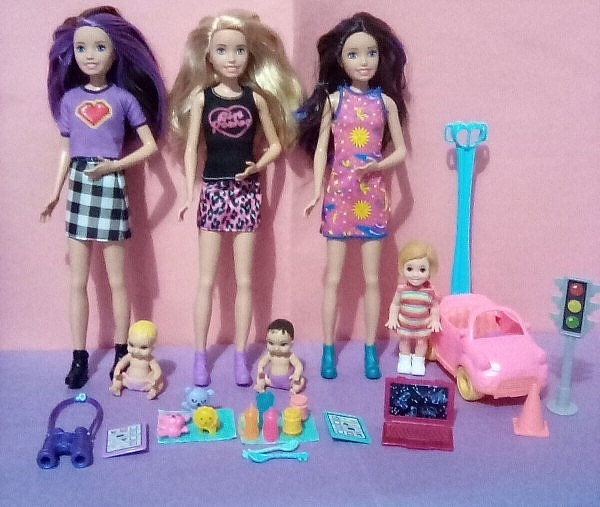 LOT OF 3 BARBIE SKIPPER DOLLS COMPLETE WITH ACCESSORIES!!