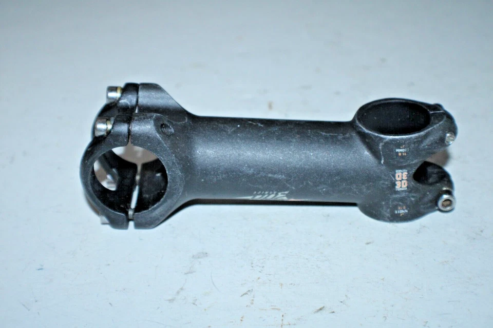 Vástago sin rosca Avenia 200 Series 1/8" negro 110 mm 10º elevación 31,8 mm remitente EE. UU. Foto 4 de 4