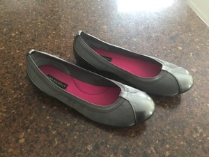 dana buchman ballet flats