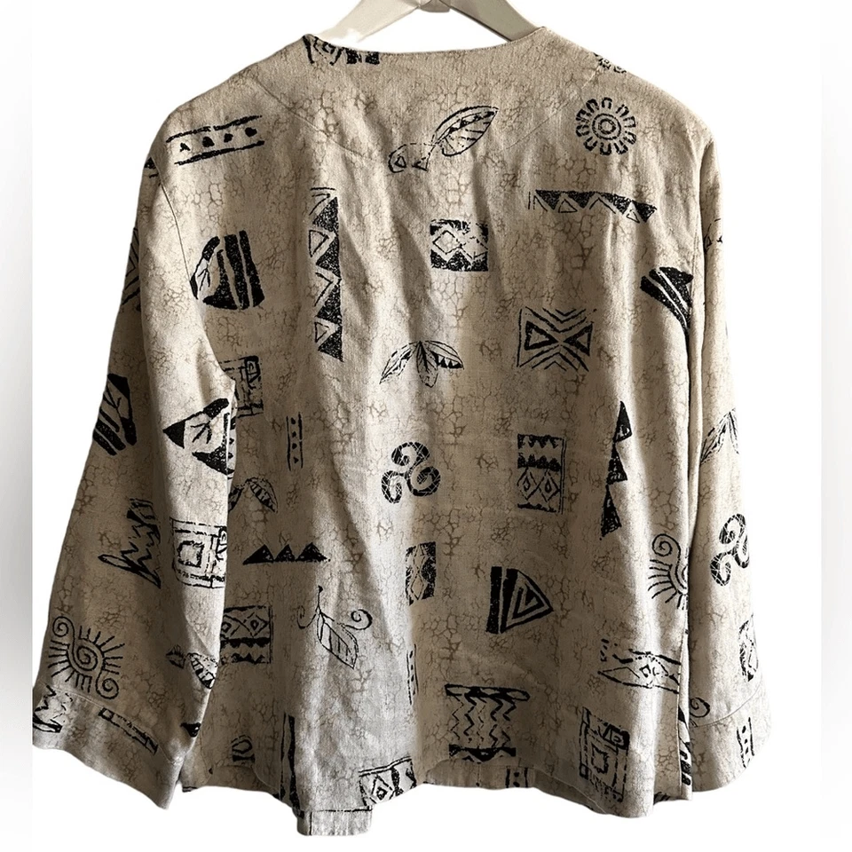 Usado en Excelente Condición - Chico’s Design - Chaqueta de LINO Crema/Negro Manga Larga con Botones -Talla M Foto 4 de 4