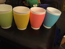 Suner  Set Of 4~ 14oz Insulated Cups~Retro Like