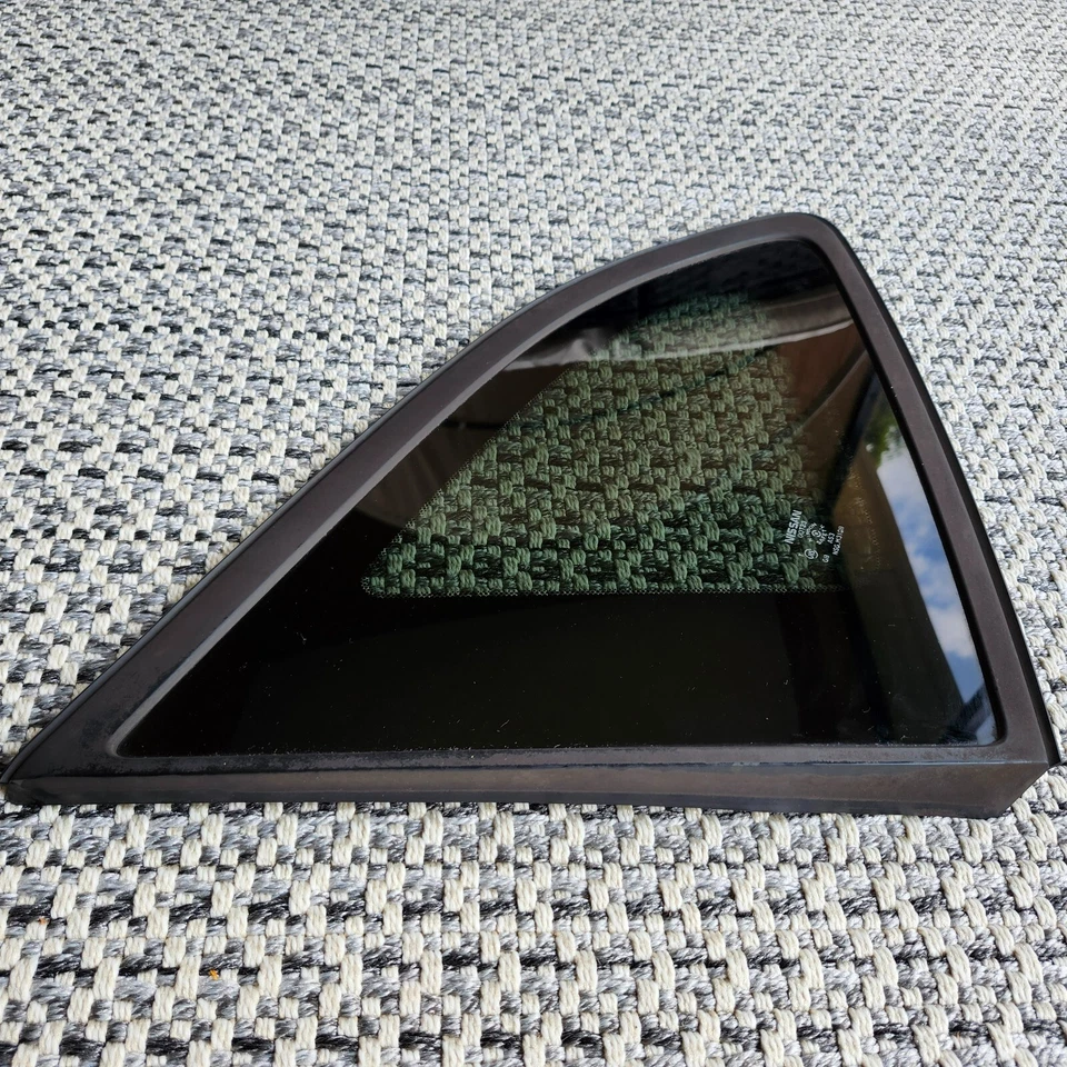 Nissan Rogue Select 2008-2015 cuarto de conductor trasero izquierdo cristal OEM* Foto 3 de 4