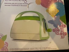 Cricut Cuttlebug Die Cutting Embossing Machine Manual Crank Crafter MACHINE ONLY