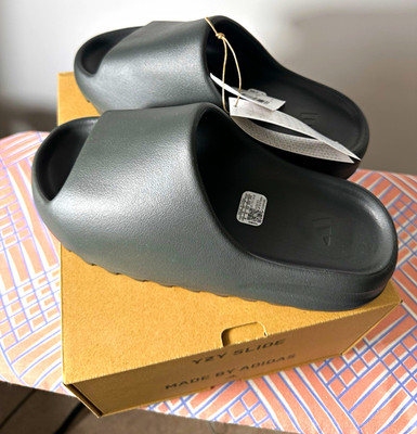 ADIDAS YEEZY SLIDE DARK ONYX (ID5103)