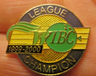 WIBC League Champion Anstecknadel 1999-2000 Women’s Bowling Award Vintage #93 - Bild 1 von 3