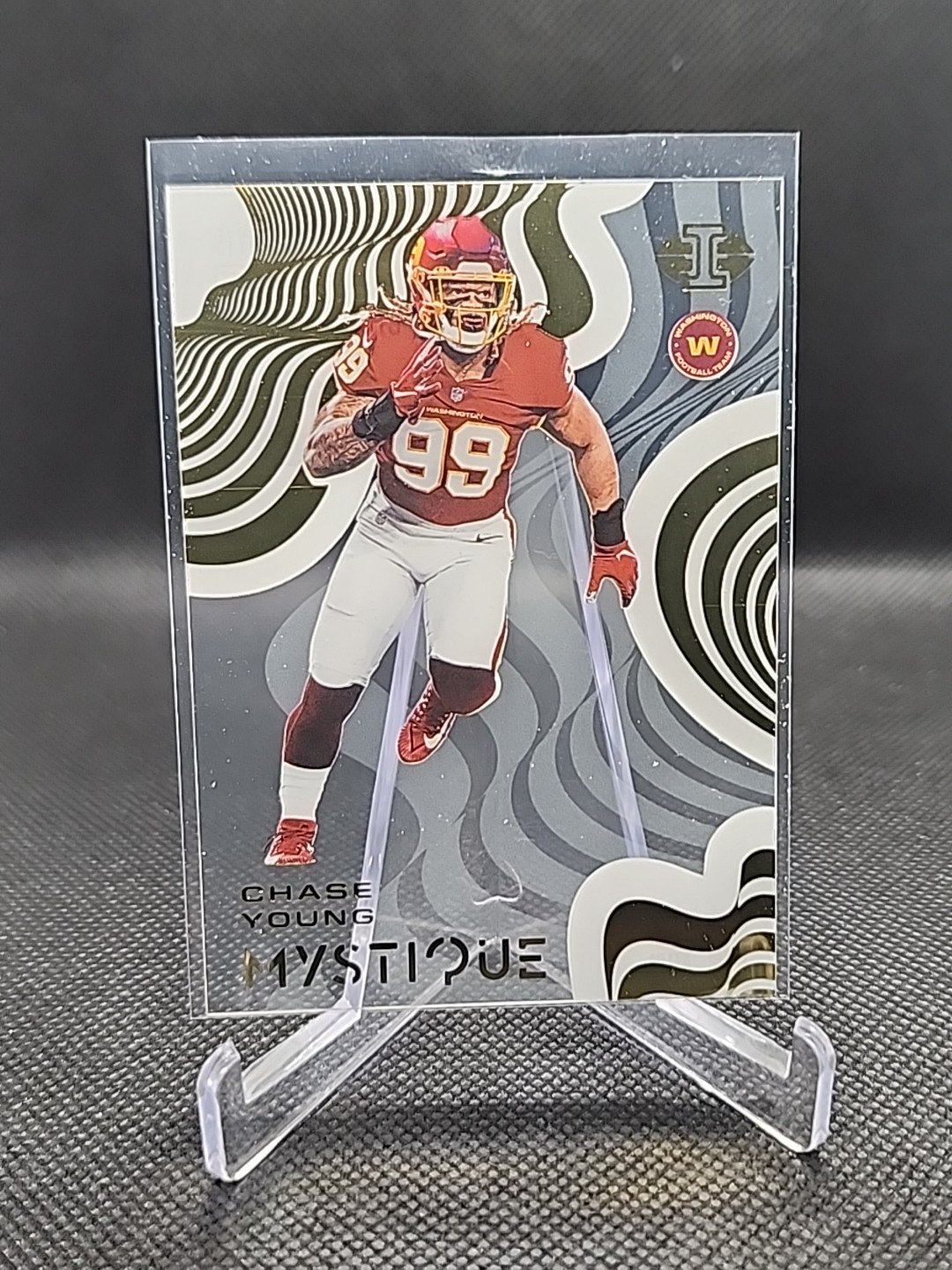 2020 Panini Illusions - Mystique Chase Young #MY15 (RC)