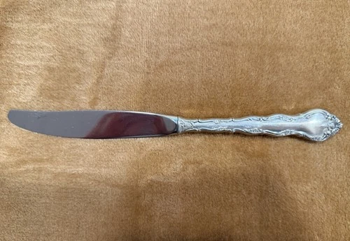 Wallace Royal Rose Table Knife 9.0 Inch Sterling Silver Handle no Monogram