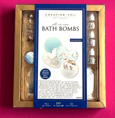 NIB Creative You Do It Yourself All-In-One Nourish Bath Bombs Kit