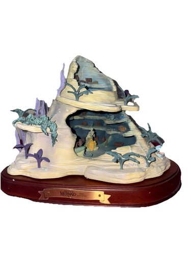 WDCC The Little Mermaid Ariel's Secret Grotto Enchanted Places READ