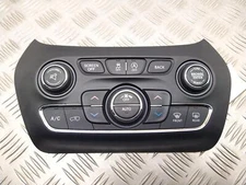 Jeep Cherokee Mk5 KL heater / air con controls 68293529AA 2.2td 2016