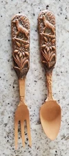 VTG MCM Plastic Fork and Spoon Salad Servers Deer Motif; Made in France Kitsch