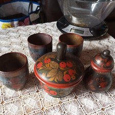 Lot de vaisselle en bois  vintage peinte à la main Tradition Russe KHOKHLOMA
