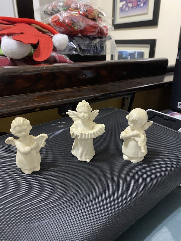 angel figurine set band