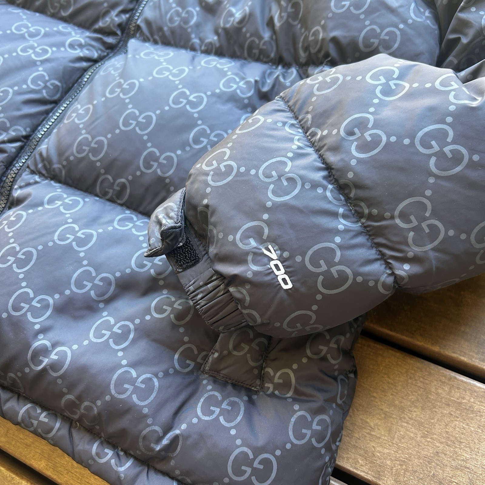 The North Face x Gucci Puffer Jacket 700 Authentic Men’s Medium image 2