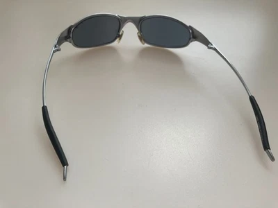 réplica de metal Oakley? gafas de sol vintage raras - Imagen 1 de 4