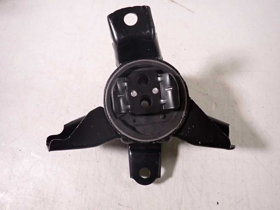 Genuine Transmission Mount for 2015-2021 Kia Sedona 21830-A9000 21830-A9001 Foto 3 de 4