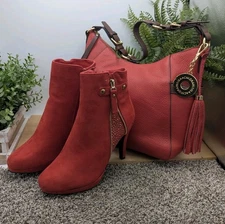 Dream Pairs Zip Side Boots Wms Size 8 And Isaac Mizrahi Leather Purse Christmas