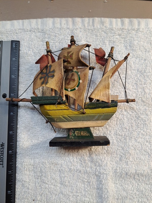 Small Vintage Wood Carved Ship SANTA MARIA Canvas Sails 1960's Replica