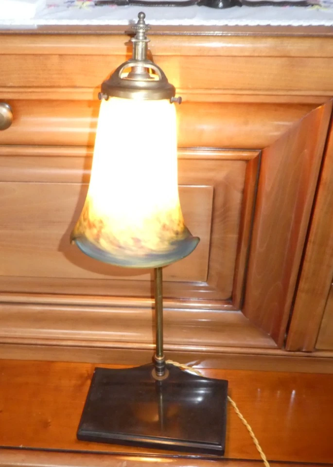 Lampe de bureau art déco tulipe signé le Verre Français Schneider pâte De Verre - Photo 2/4