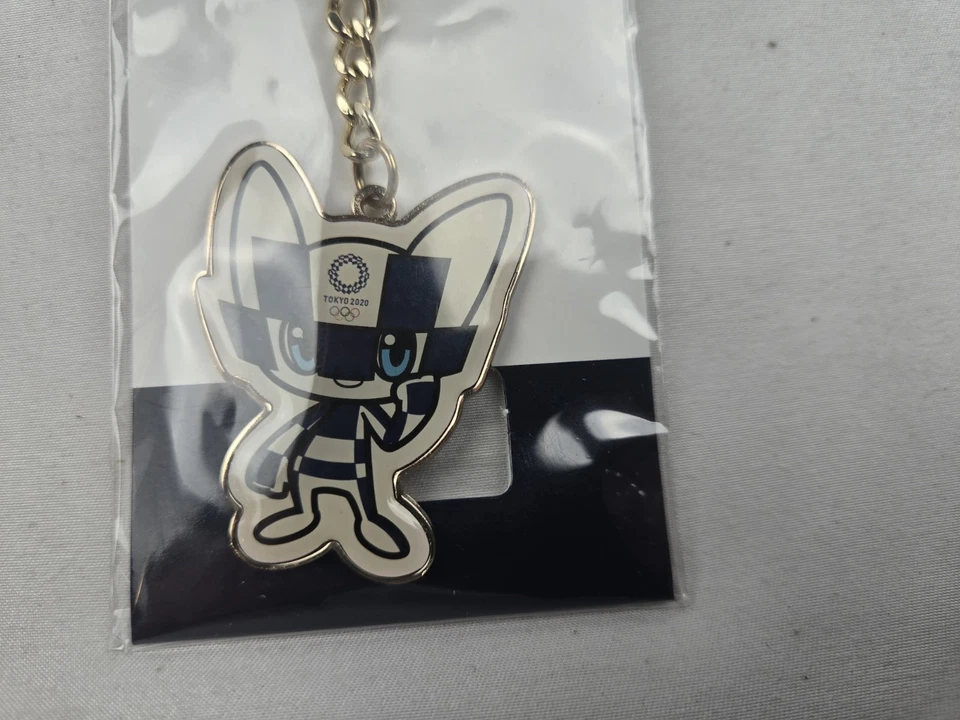 Токио 2020 официальный набор брелоков олимпийский паралимпийский талисман Miraitowa Someity новый - Изображение 3 из 4