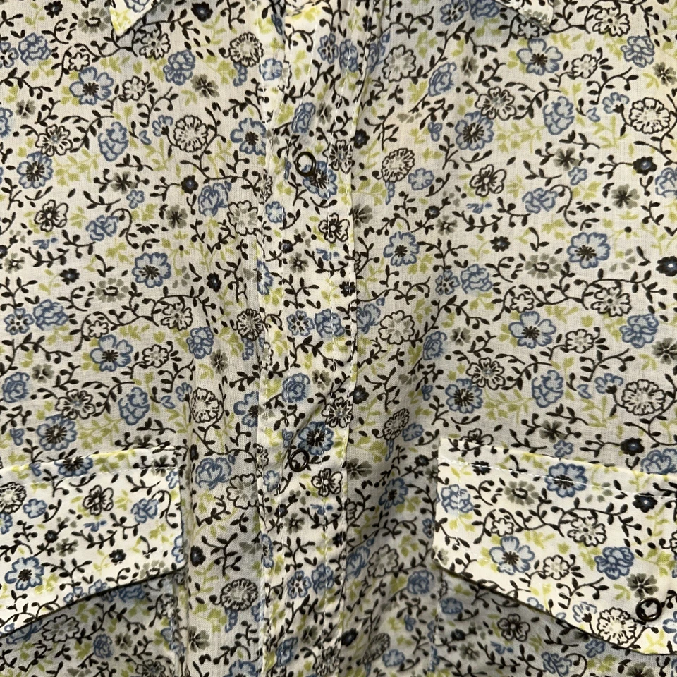 Camisa para hombre Kenneth Cole Reaction mediana abotonada usada ligeramente usada Foto 2 de 3