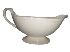 Antique HOMER LAUGHLIN EGGSHELL GEORGIAN China Gravy Boat 8 1/2"L  x 3 5/8" W