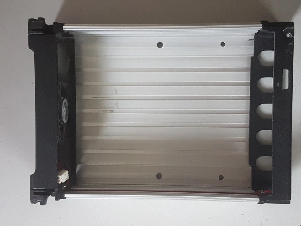 Startech.com 3,5 " Cadre / Mobile Hot Swap Mémoire Rack - Image 4 of 4