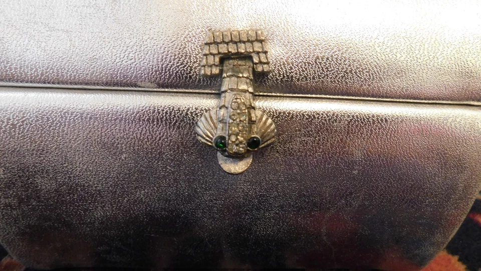 Vtg ARNOLD SCAASI for MEYERS silver metallic Metal Dragons evening handbag purse - Image 3 of 4