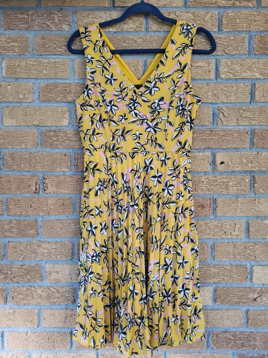 Banana Republic Sz 2 Yellow Floral Sleeveless Pleated Women's Knee Length Dress Banana Republic Sz 2 Yellow Floral Sleeveless Pleated Women's Knee Length Dress