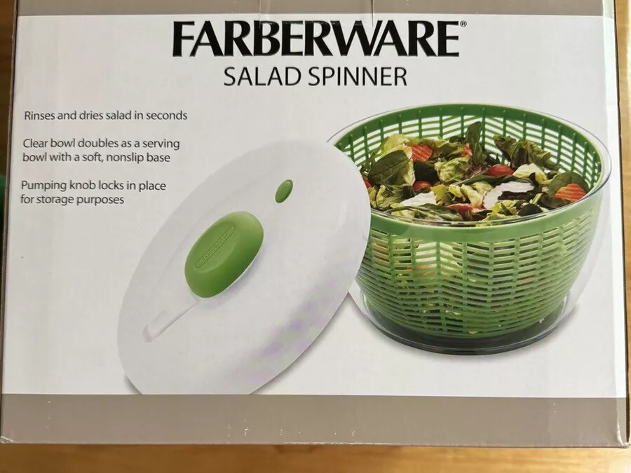 Farberware Salad Spinner Pump Activated-image