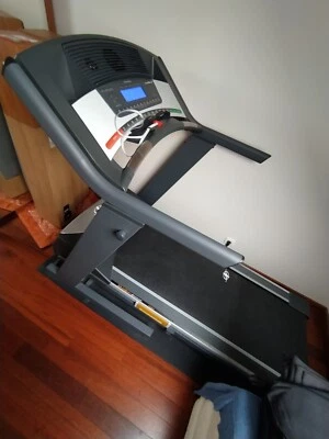 tapis de course et marche semi professionnel NORDICTRACK EX3300. Etat comme neuf - Photo 1/4