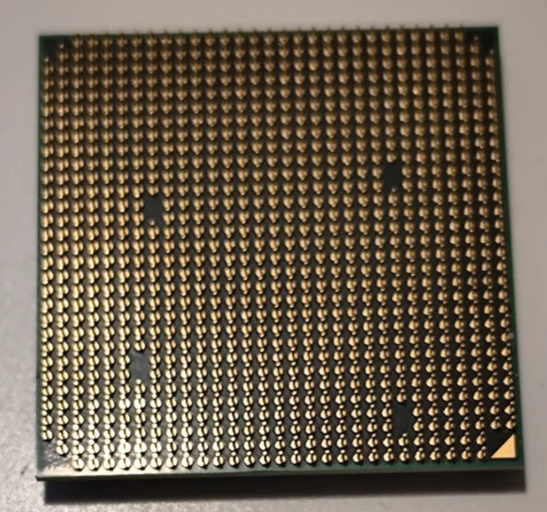 CPU AMD ATHLON 64 X2 AD05600IAA5D0 NAAFG 0841CFMW G192351J80015 - Immagine 2 di 4