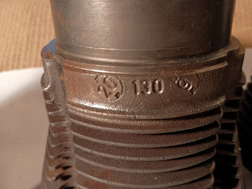 Vintage VW Bug Beetle Piston Lot Oem Of 4 36 Horsepower? - Image 4 of 4