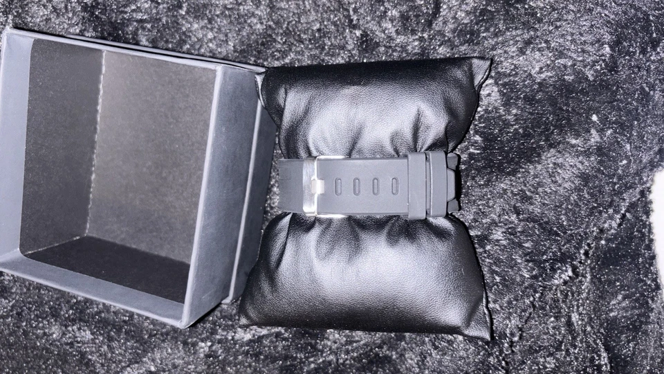 Reloj Mossinaite Correa Negra Personalizado Alta Calidad, Varios Colores Foto 3 de 4