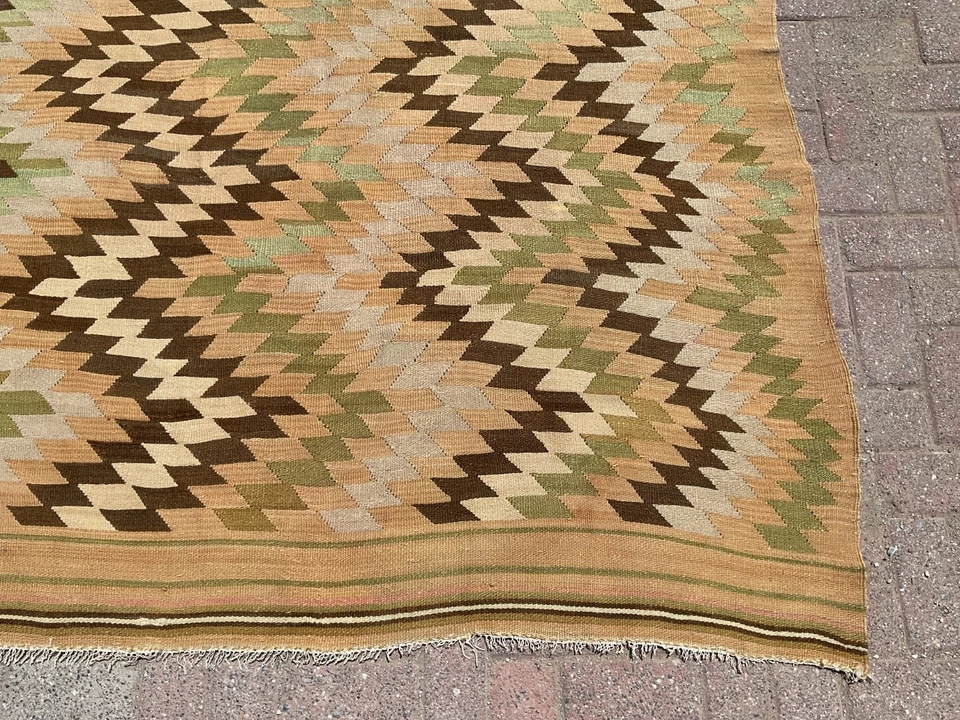 6 x 9 ft Handmade Soft kilim rug vintage kilim rug Turkish rug bedroom rugs - Image 2 of 4