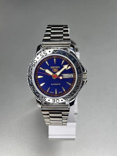 Vintage Refurbished Seiko 5 Automatic Day/Date Japan Men's Blue Wrist Watch 38MM