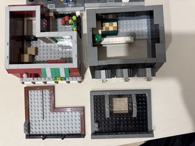 RETIRED LEGO Creator Expert Pet Shop 10218 -As Is Mostly Complete, No Box/Manual