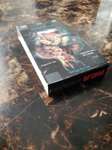 The Outing aka The Lamp RARE ORIGINAL RELEASE VHS Cult Horror Movie 1988 - Picture 8 of 8