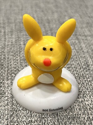 Jim Benton Happy Bunny NOT LISTENING yellow Figurine 2” Y2K hot