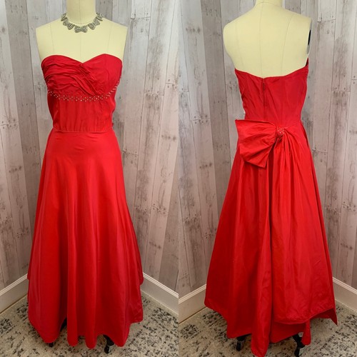 1940s Vintage Strapless Taffeta Dress~Red Ball Gow