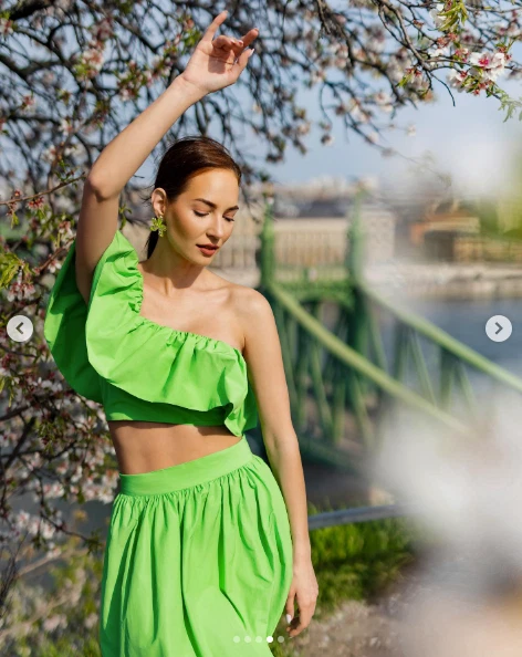 XX H M FLOUNCED ONE SHOULDER TOP SMOCKED FRILL RUFFLE BRIGHT LIME